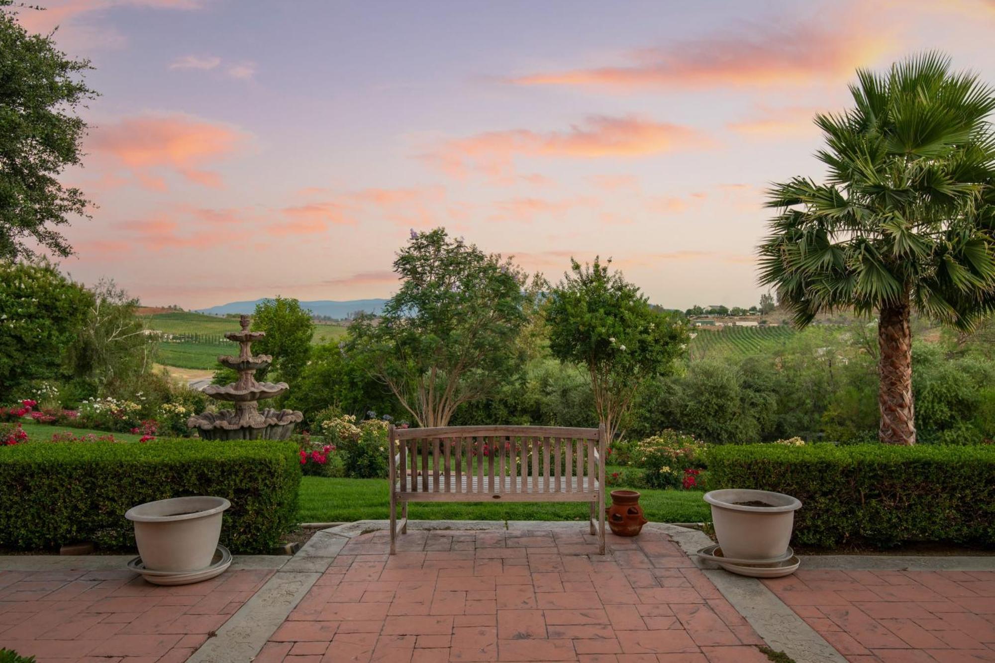 Grand Contento By Avantstay Extraordinary Estate W Pool Hot Tub Movie Room Temecula Exterior foto
